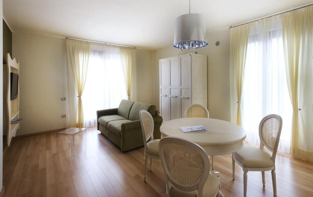 Il Castello Di Lovere Hotel Værelse billede